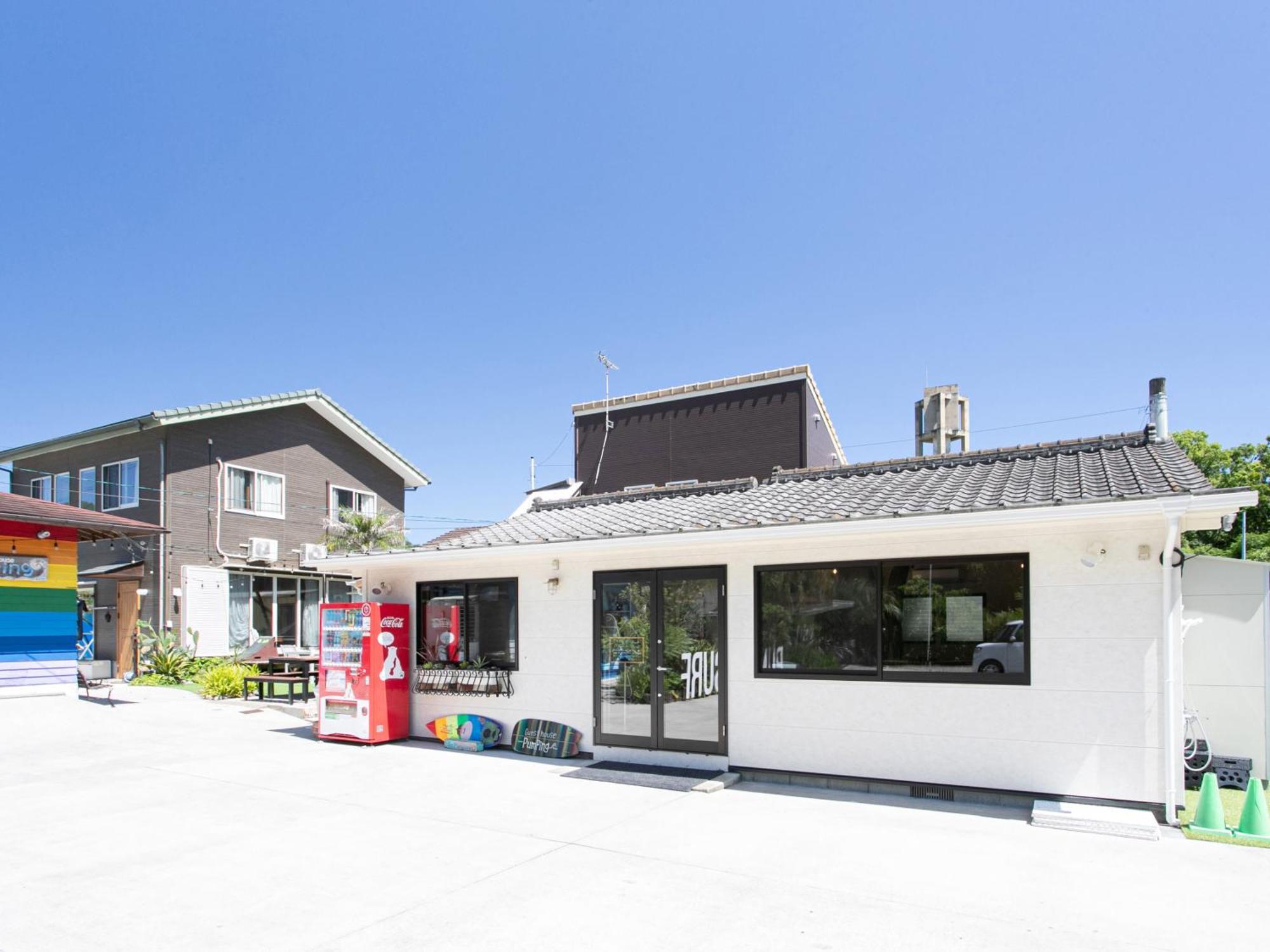 Tabist Guest House Pumping Surf Hyuga Exterior photo